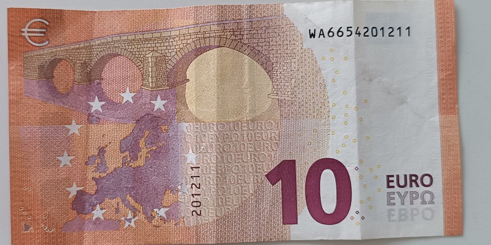 EUR 10-Schein mit Geburtsdatum 20. Dezember '11 – Foto des tatsächlichen Scheins